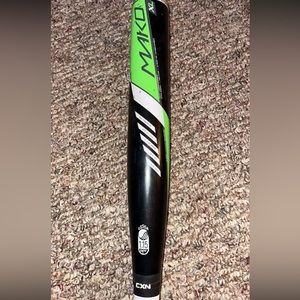 Easton Mako 31” 23oz composite 2 5/8” barrel -8 USSSA Certified.